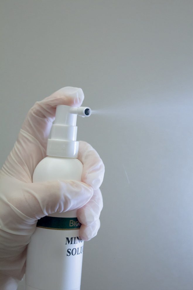 Frasco spray de solução capilar